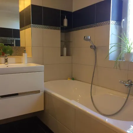 Centre Apartment *